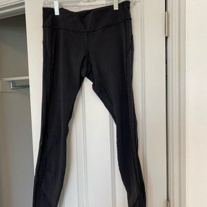 black lululemon leggings